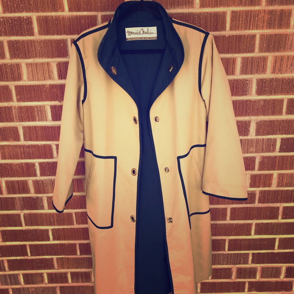 Bonnie Cashin vintage raincoat with toggles szM